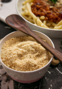 Vegane Soja-Bolognese Parmesan