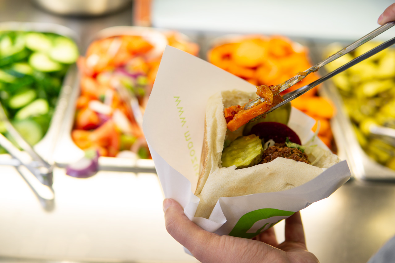 Amsterdam vegan essen Maoz Falafel