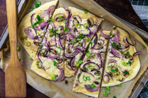 Veganer Flammkuchen von oben