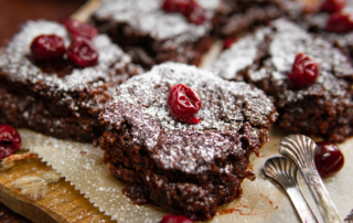 Veganer Schoko-Kirsch Kuchen
