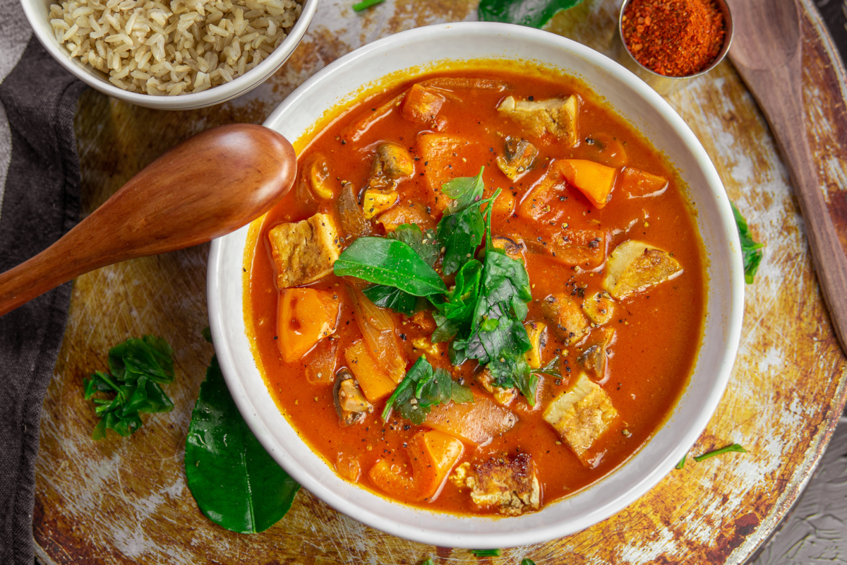 Veganes Tomaten-Kokos Curry